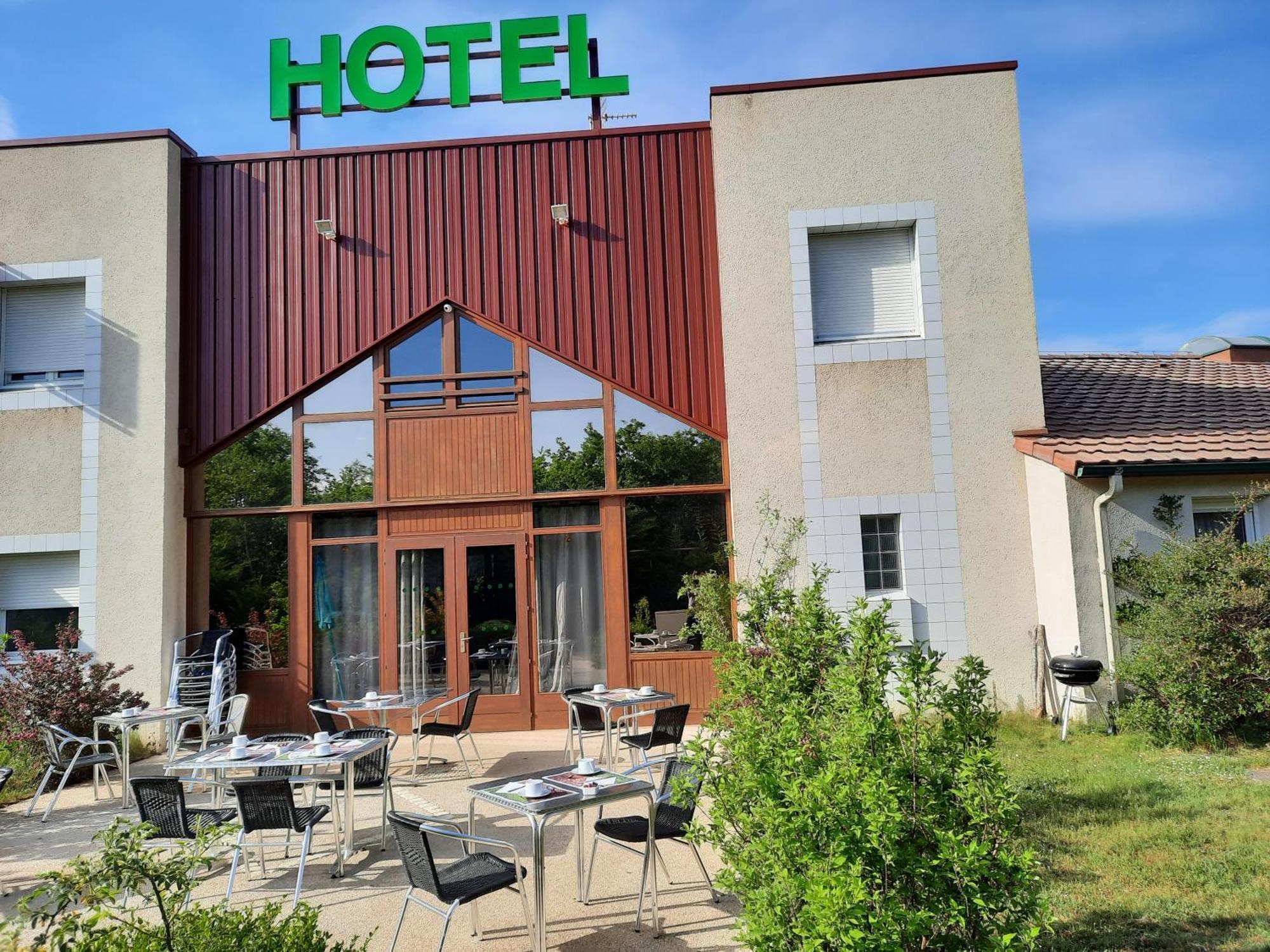 Hotel Le Grand Chene Gièvres Buitenkant foto