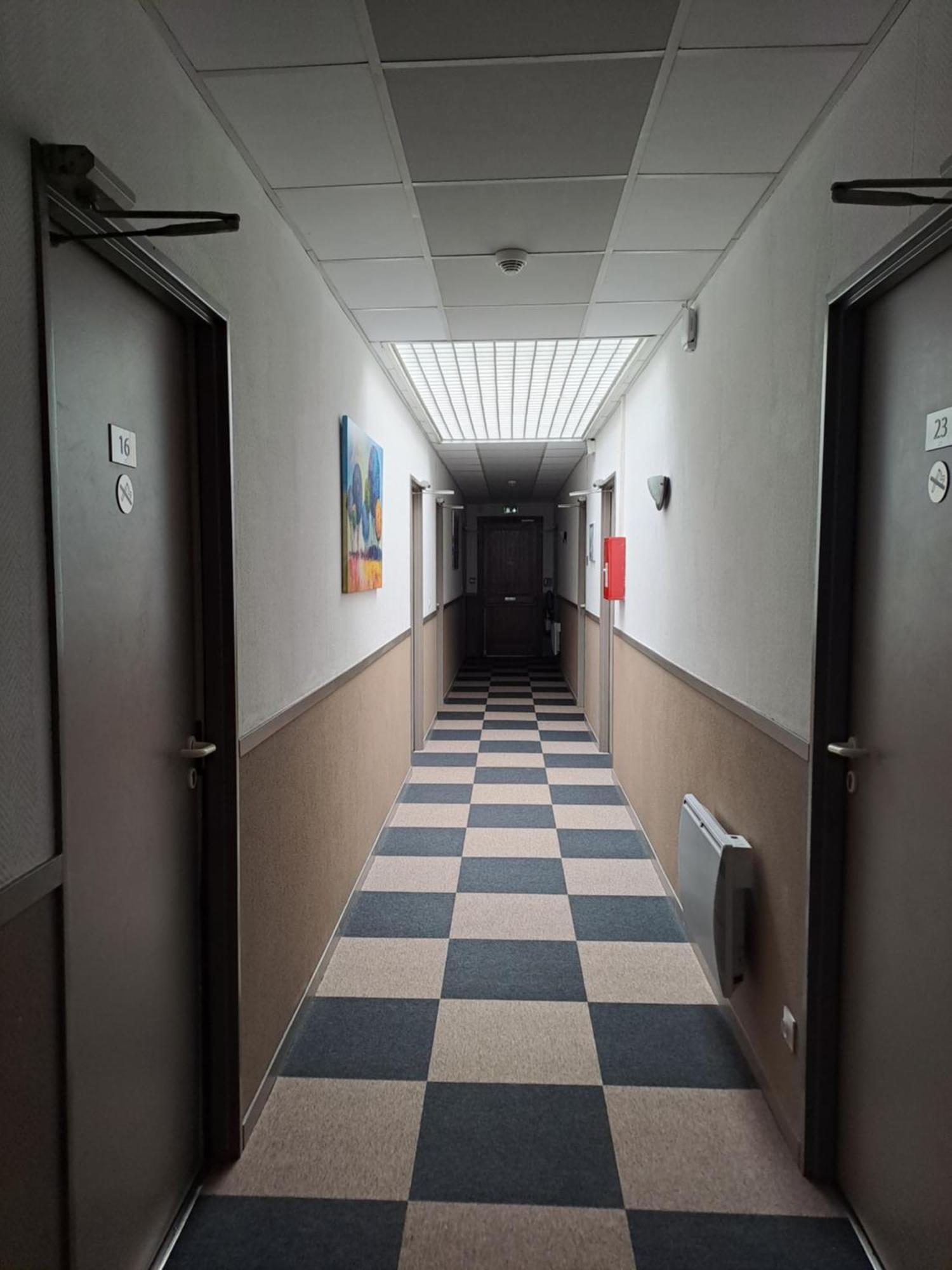 Hotel Le Grand Chene Gièvres Buitenkant foto